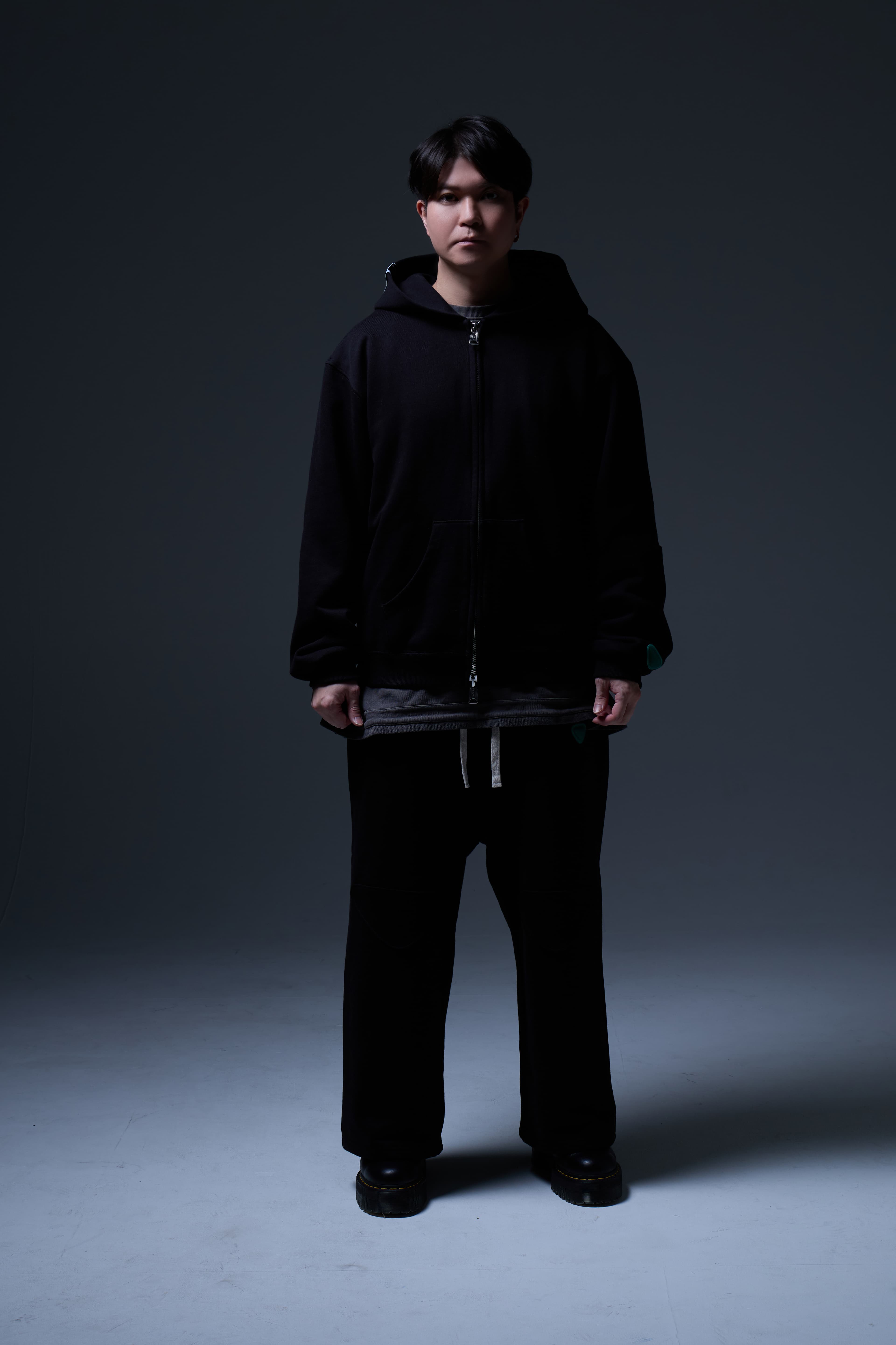 SWEAT PANTS — BLACK